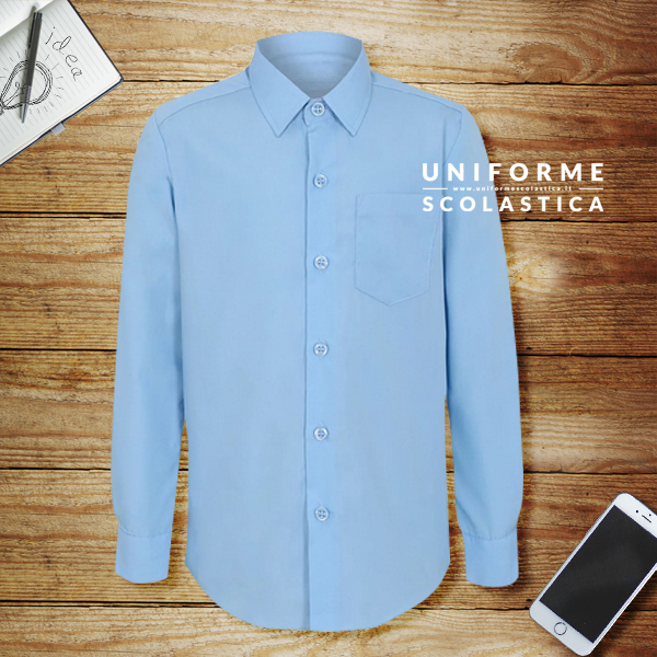 Camicia azzurra ragazzo - La nostra camicia azzurra ragazzo è un elemento insostituibile nel guardaroba di molti allievi, grazie alla loro versatilità, eleganza e comfort.