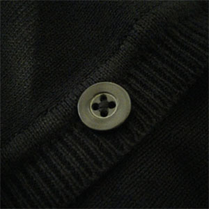 cardigan: dettaglio bottone
